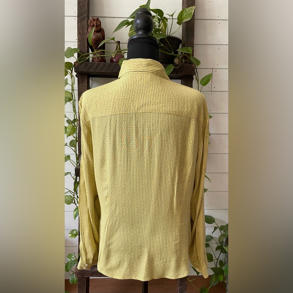 L. L. Bean: Yellow and Gray 100% Rayon Pattern Button Down Shirt - Picture 11 of 17